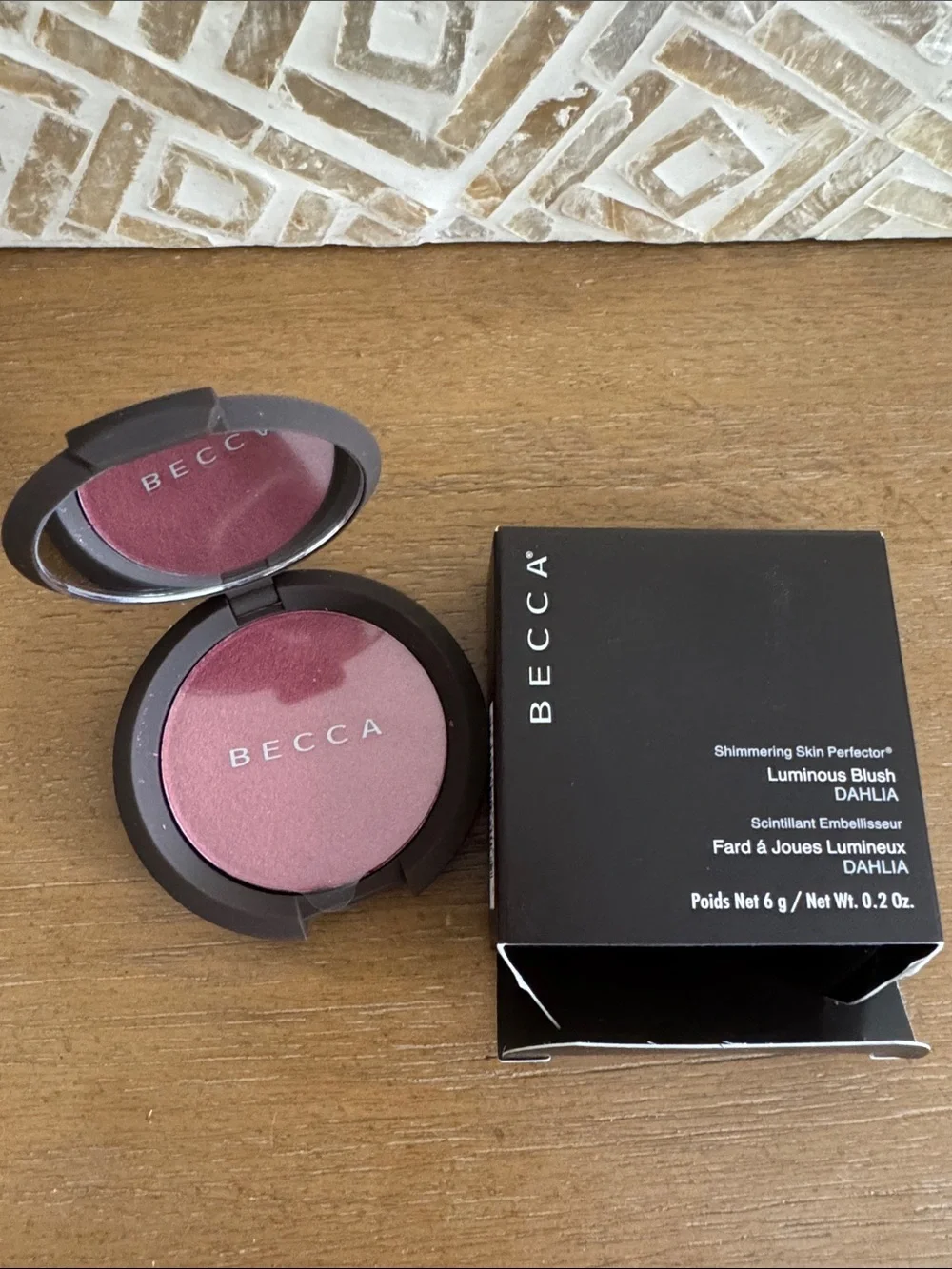 BECCA Luminous Blush Dahlia - Mauve Pink